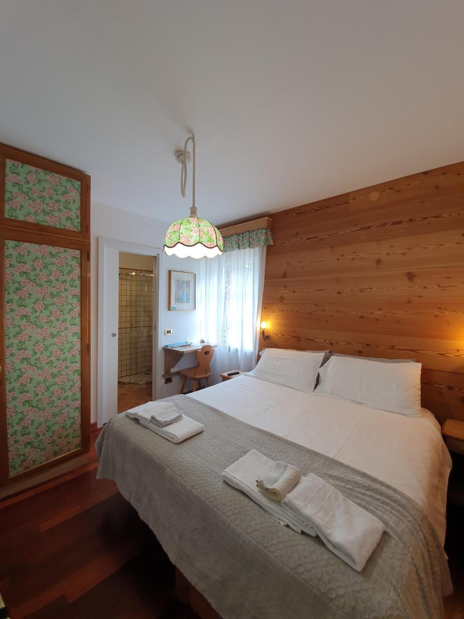 B&B Cristallo Cortina d'Ampezzo Ngoại thất bức ảnh